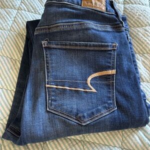 Size 8 AE "Super Hi-Rise Jegging"